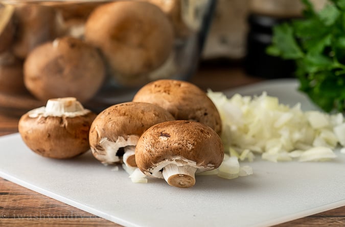 These delicious Garlic Mushrooms are a great side dish that's ready in under 15 minutes.