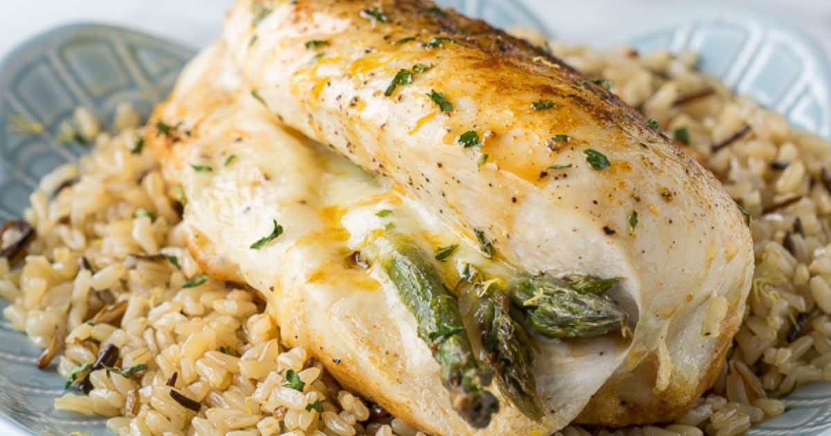 Asparagus Stuffed Chicken Breast - I Wash You Dry