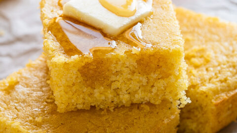 https://iwashyoudry.com/wp-content/uploads/2020/09/Sweet-Cornbread-Recipe-10-480x270.jpg