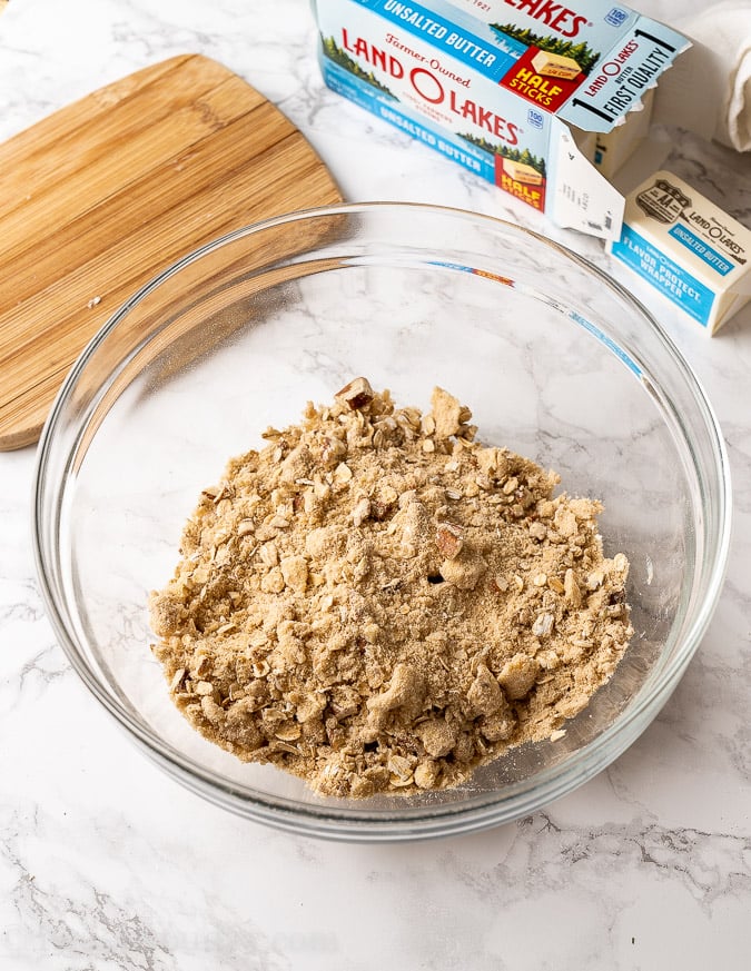 apple crumble topping in bowl