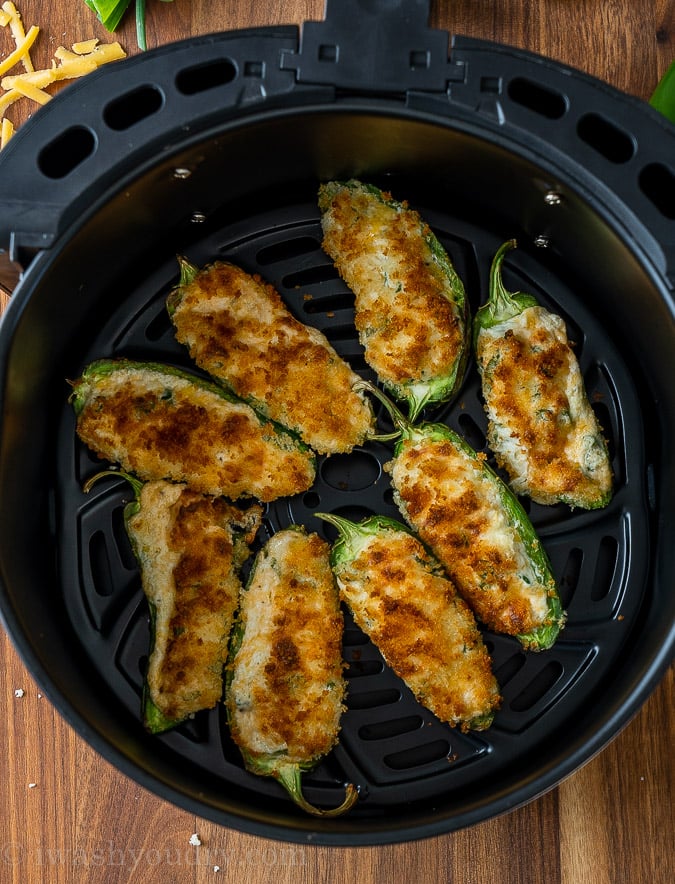cooked jalapeno poppers in air fryer basket
