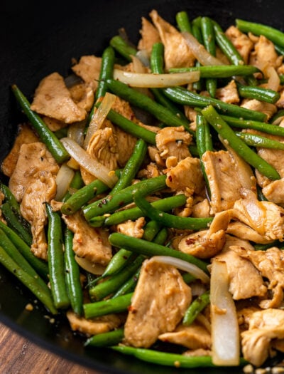 Chicken and Green Beans in skillet
