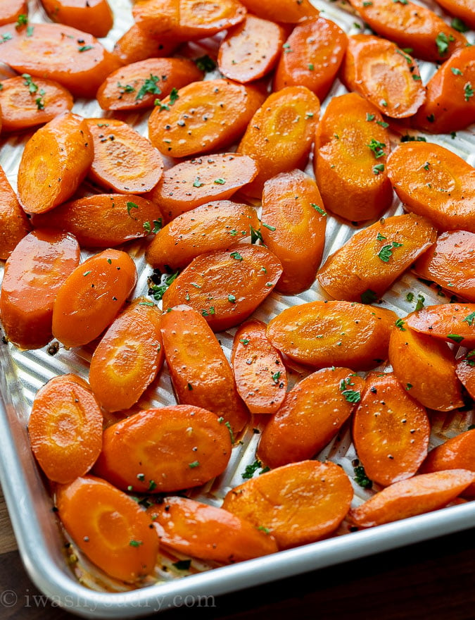 honey roasted carrots on baking sheet