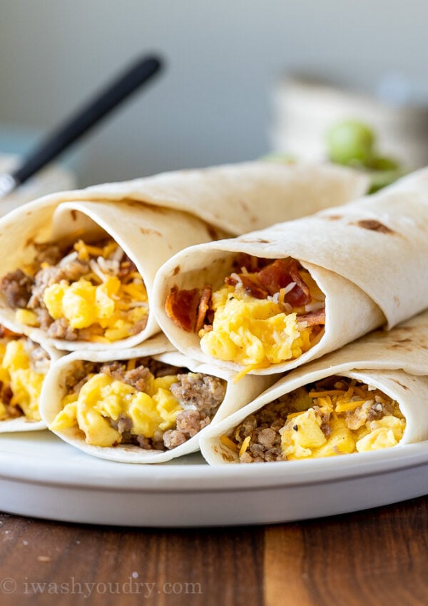 Freezer Friendly Breakfast Burritos - I Wash You Dry