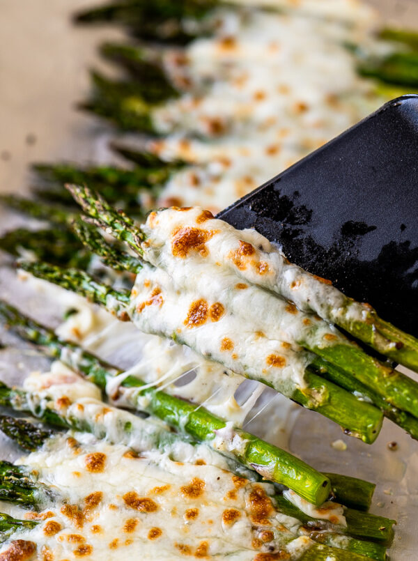 Cheesy Garlic Roasted Asparagus - I Wash You Dry