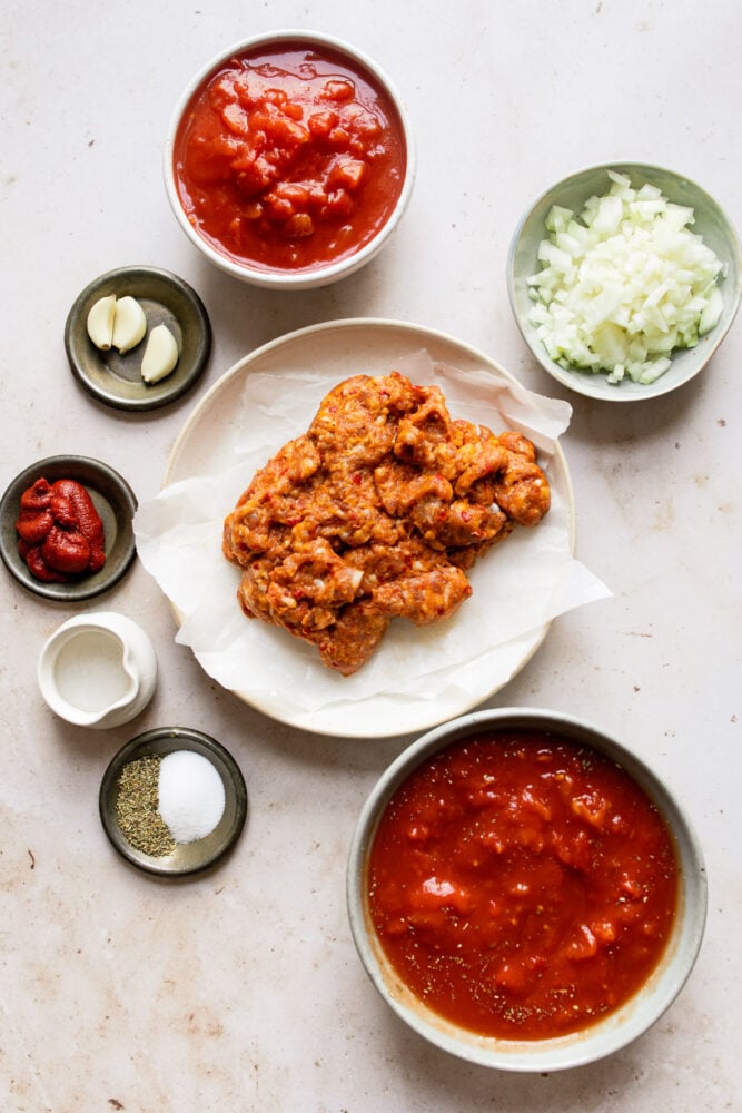 ingredients for spaghetti sauce with ground sausage