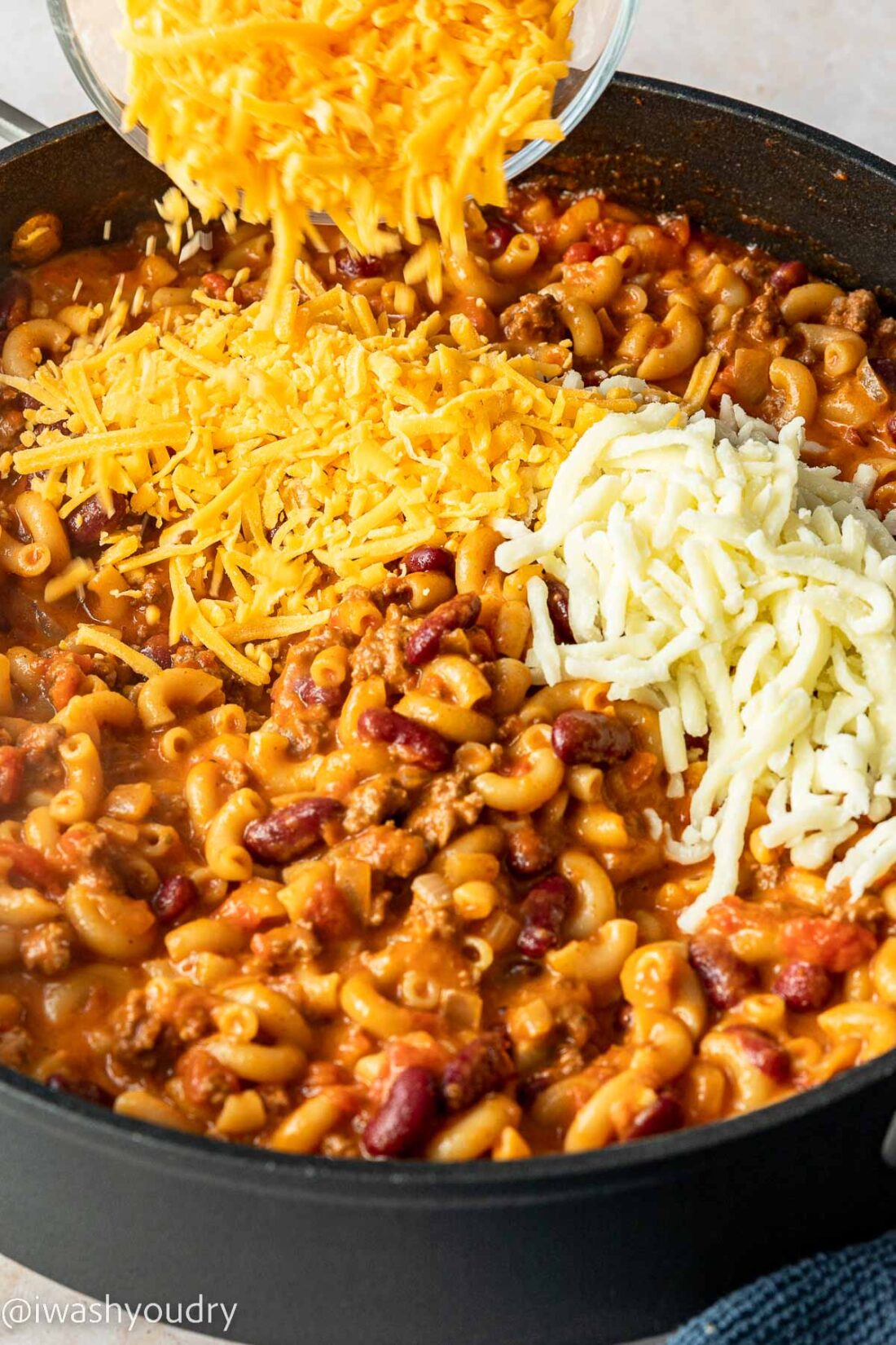 Cheesy Chili Mac Thermos Lunch