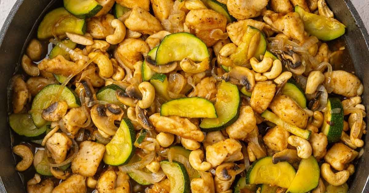 Cashew Chicken Stir Fry - I Wash You Dry